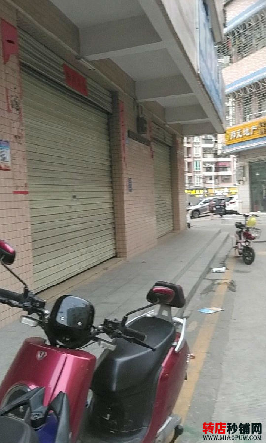 宝安石岩 临街商铺转让 位置好 无行业限制