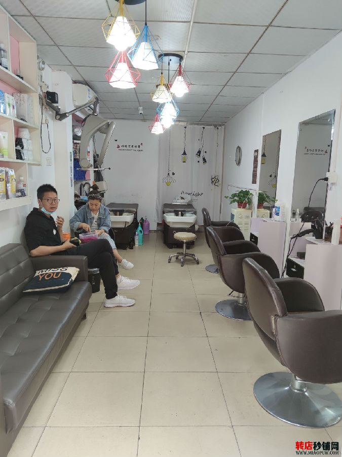 福田竹子林 盈利中理发店 旺铺转让